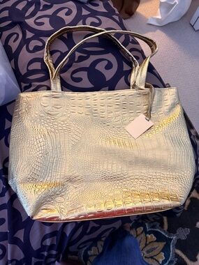 Metallic Gold Croc-Embossed Tote Bag - Women’s Everyday Shoulder Tote